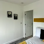 Cosy 1 Bed Apartment Near Bham City Centre